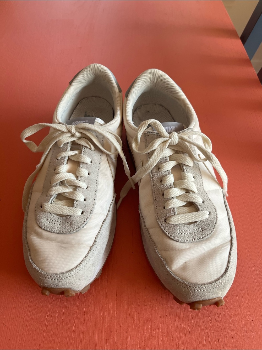 Nike Womenโs Cream Lace-Up Sneakers